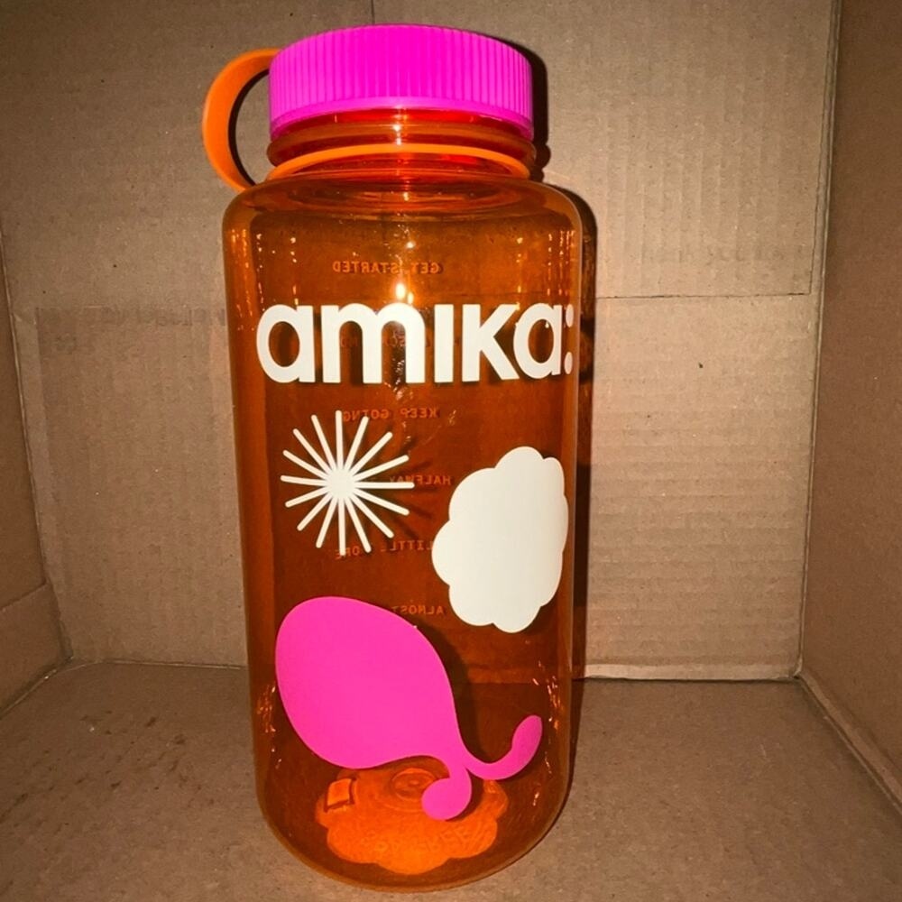 Amika‎ water bottle